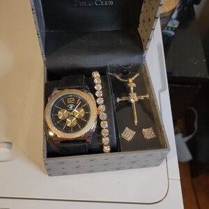 U.S. Polo Assn. Gold and Black Watch Set